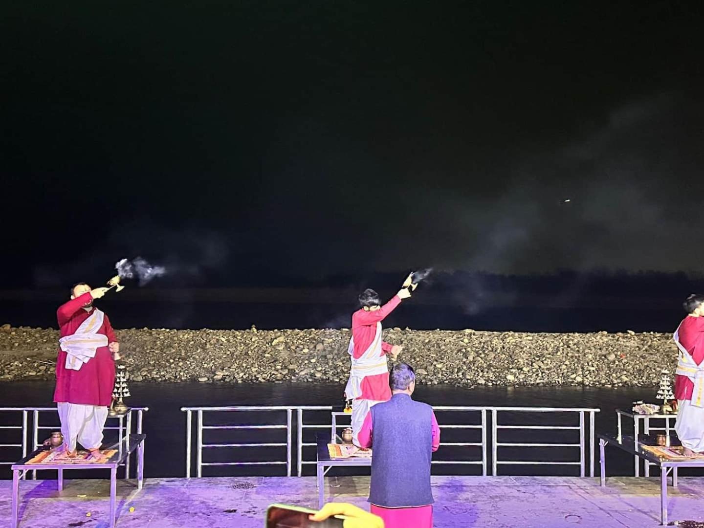 فيلا Yoga Retreat At The Ganges In Rishīkesh المظهر الخارجي الصورة